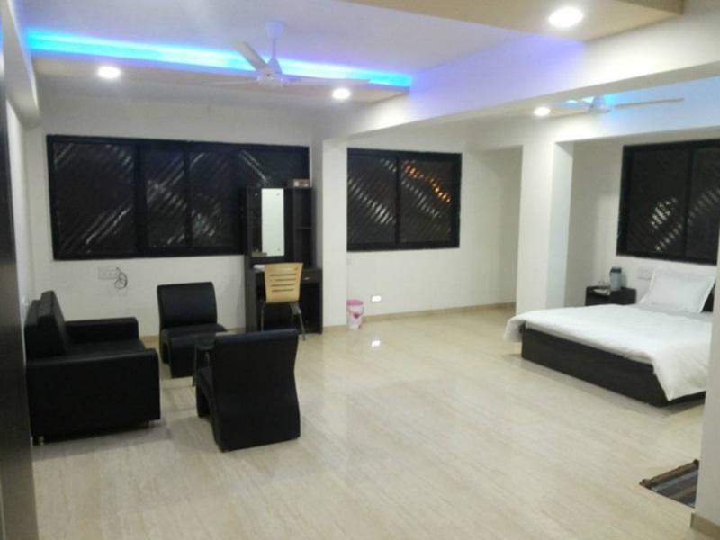 Hotel Rajdeep Inn Ahmedabad Extérieur photo