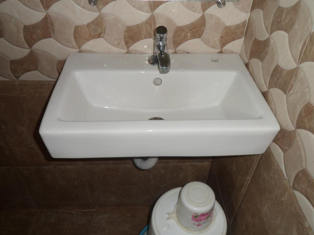 Hotel Rajdeep Inn Ahmedabad Extérieur photo