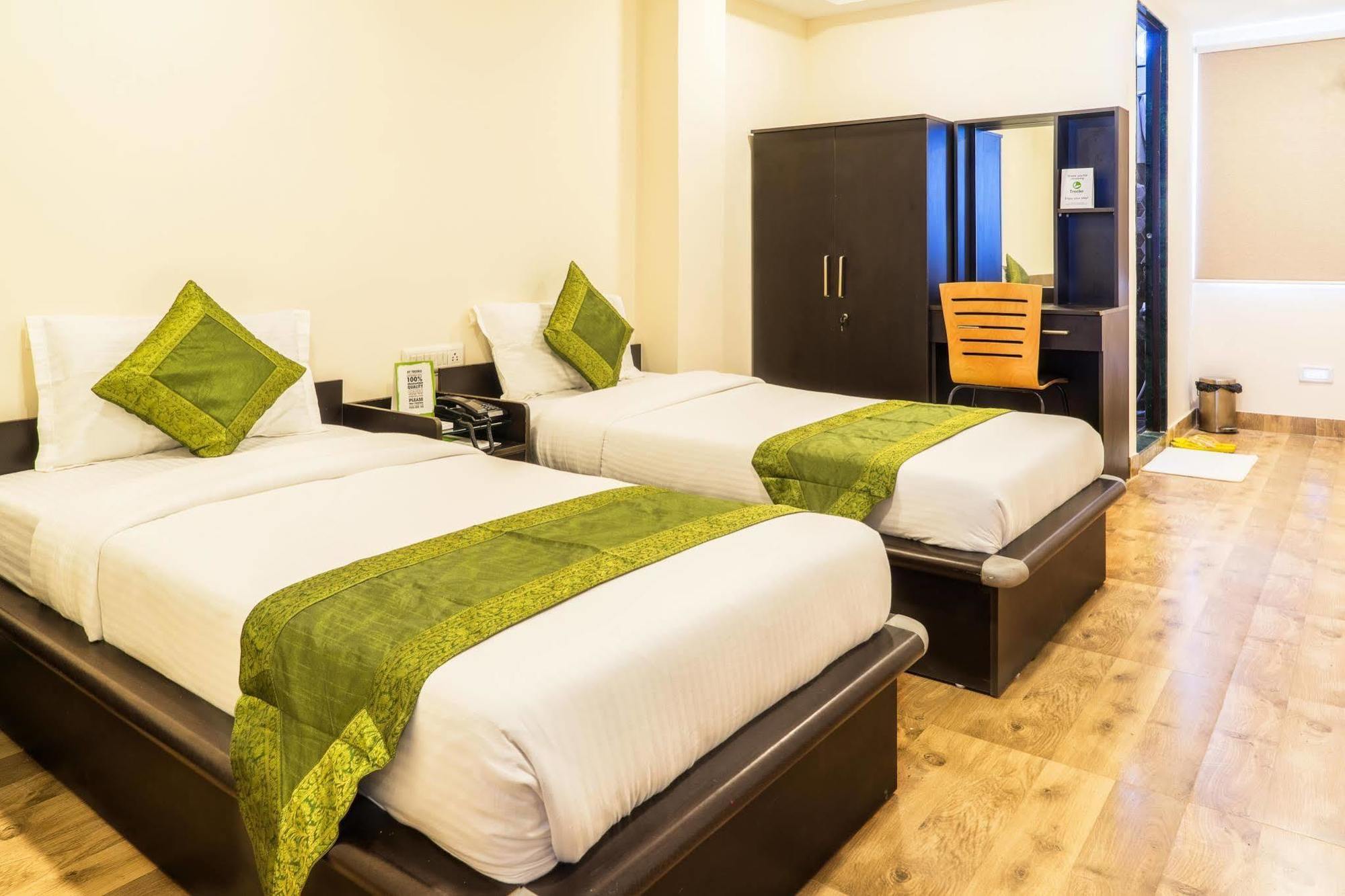 Hotel Rajdeep Inn Ahmedabad Extérieur photo